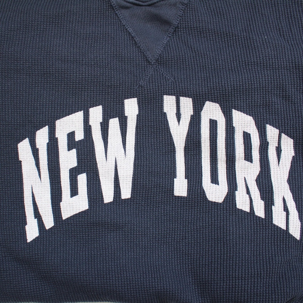 NWT Brandy Melville Laila New York Thermal - Picture 4 of 5